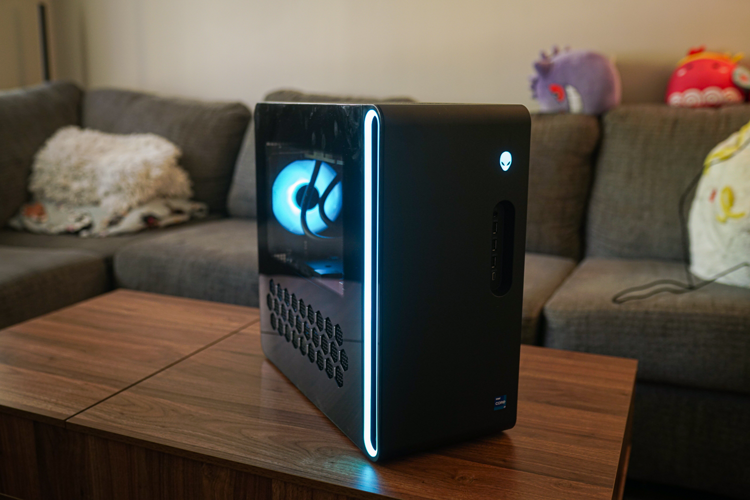 This Alienware gaming PC with an RTX 4080 is $300 off - Vimarsana News