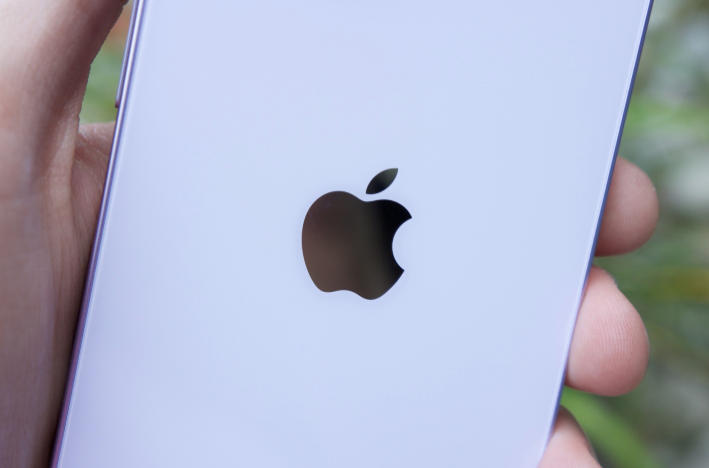 An iPhone that isn't the iPhone 15 is selling fast in Japan - Vimarsana News