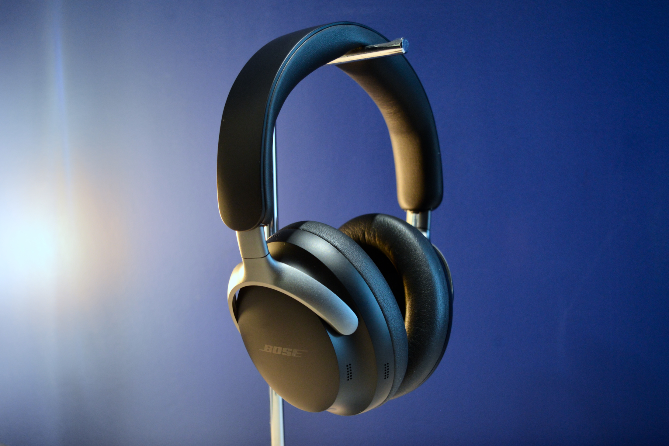 Review of the new Bose QuietComfort Ultra Headphones (over ear