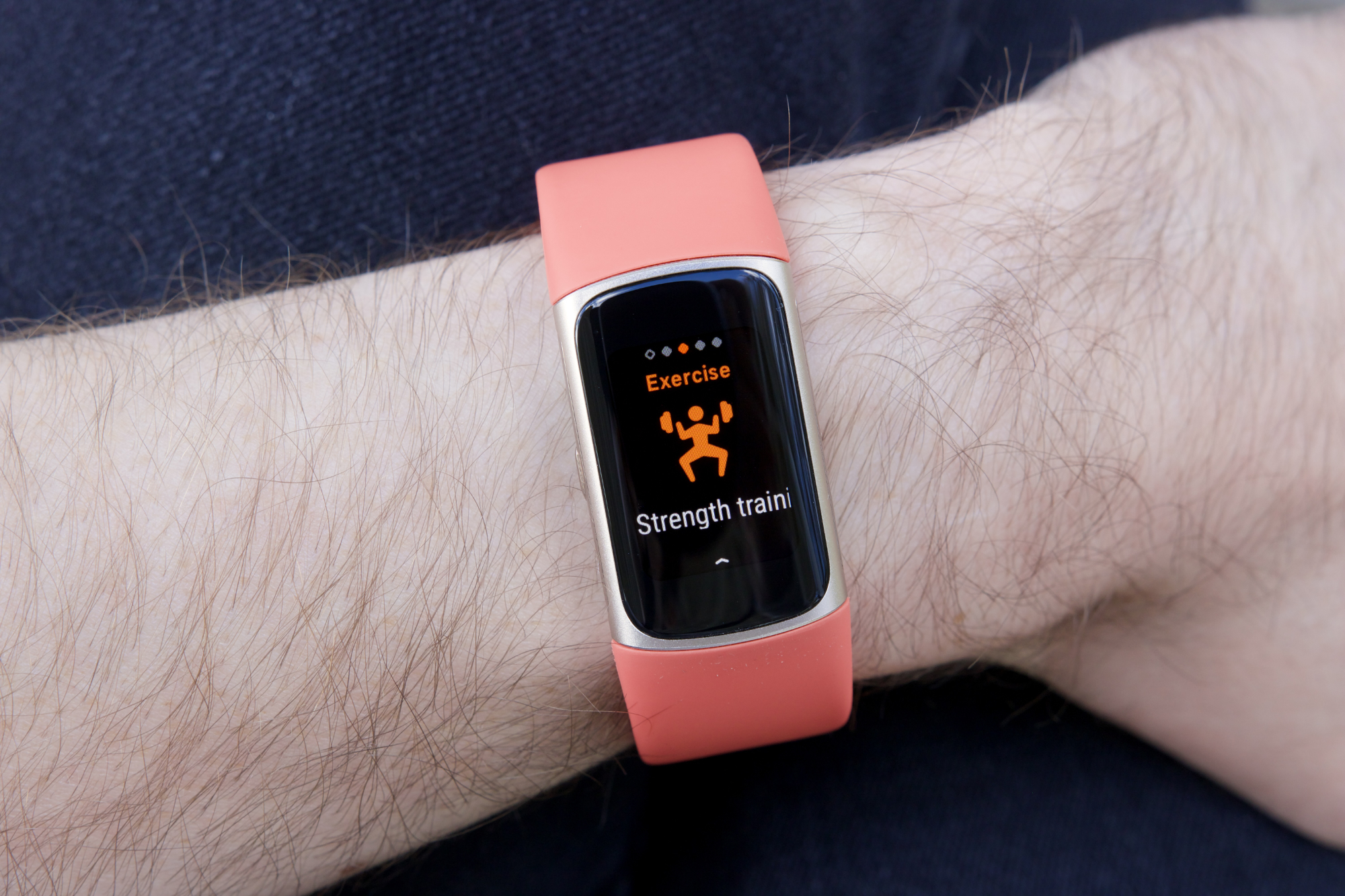 Selecting a workout on the Fitbit Charge 6.