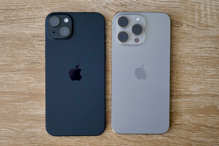 Apple iPhone 15 Plus and Apple iPhone 15 Pro Max seen from nan back.