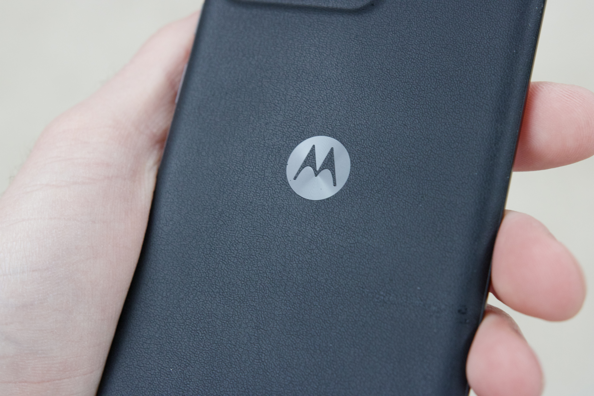 Close-up of the black faux leather back on the Motorola Edge (2023).