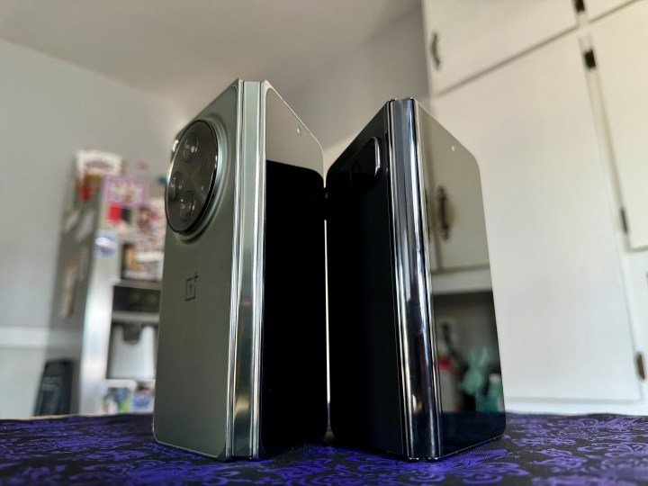 OnePlus Open and Google Pixel Fold hinges.