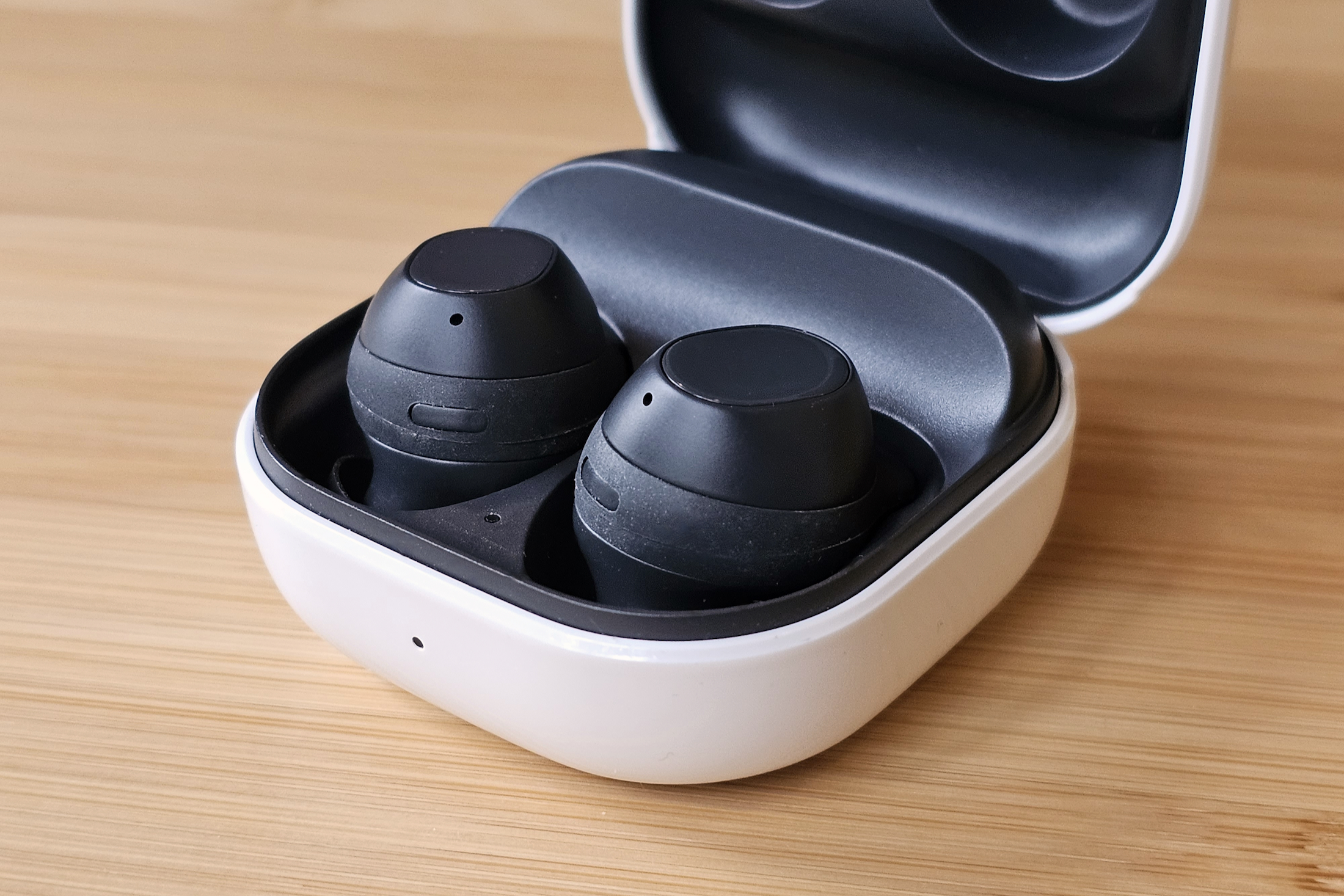Samsung Galaxy Buds FE Review 
