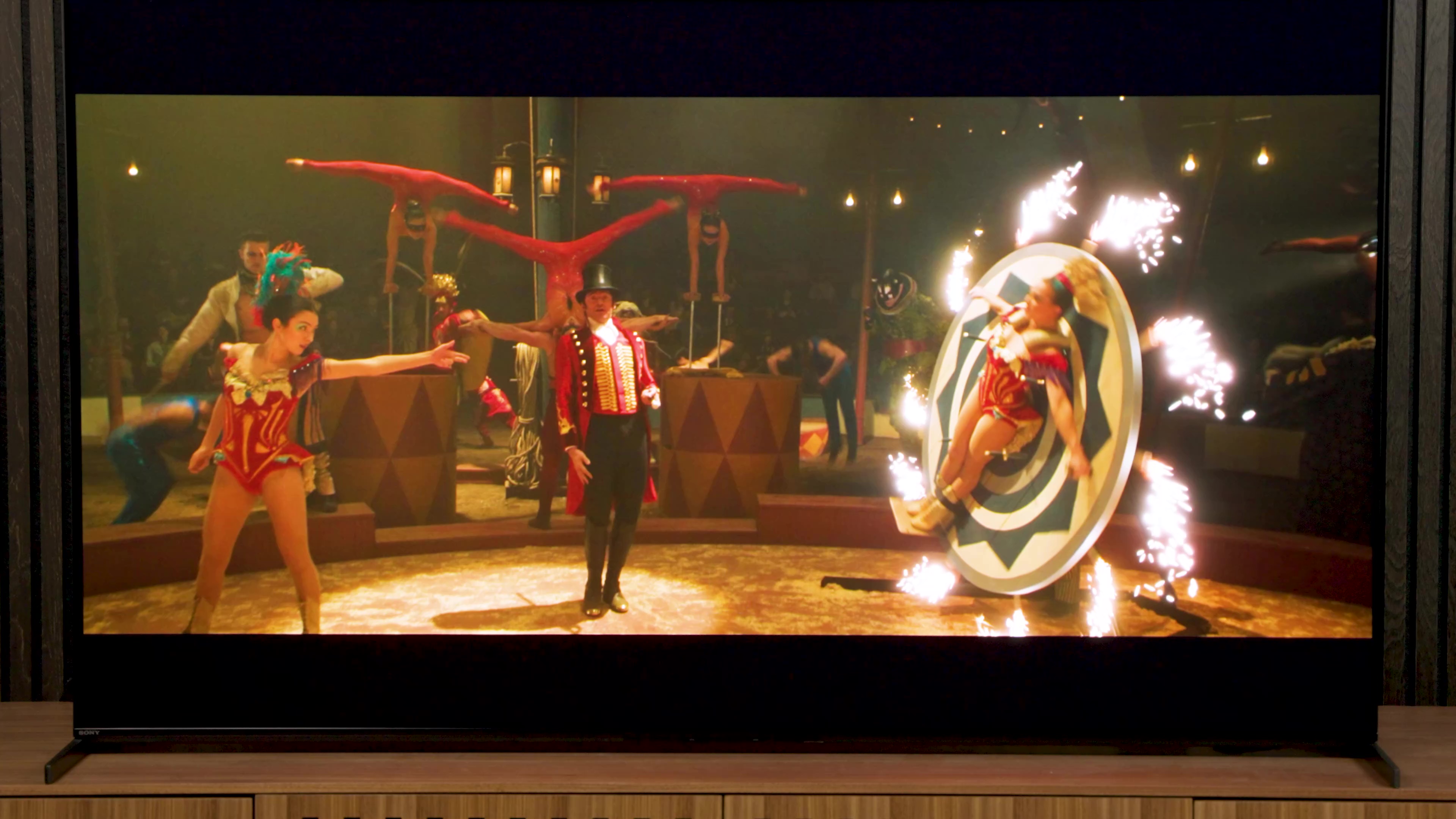A scene from The Greatest Showman on a Sony A95L QD-OLED.
