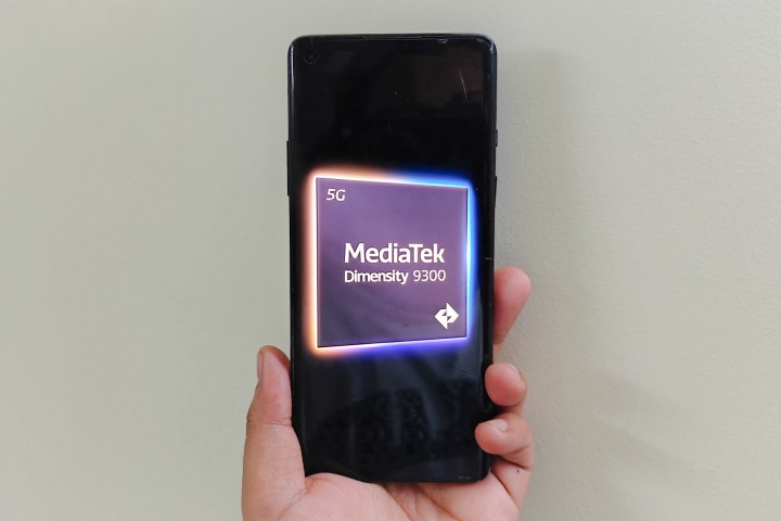 SoC MediaTek Dimensity 9300 dentro del teléfono Android.