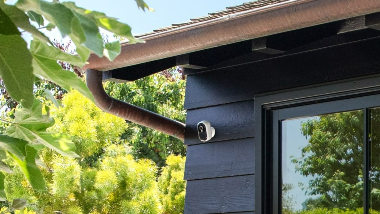 Arlo Essential 2nd Gen vs. Arlo Pro 4 - Vimarsana News