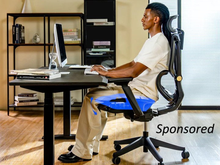 FlexiSpot C7 ergonomic office chair at desk sponsored