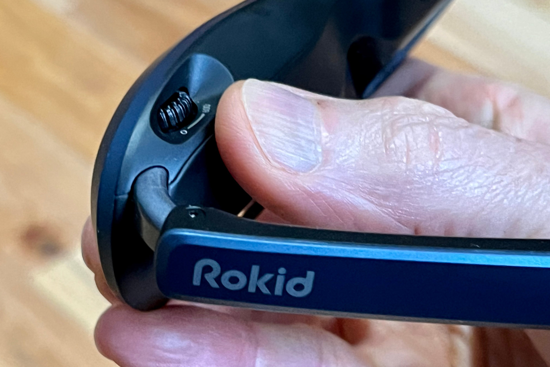 Is there any way to connect the Rokid Max to a Nintendo Switch