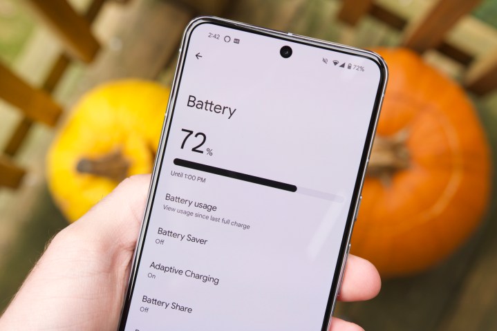 Battery settings on the Google Pixel 8 Pro.