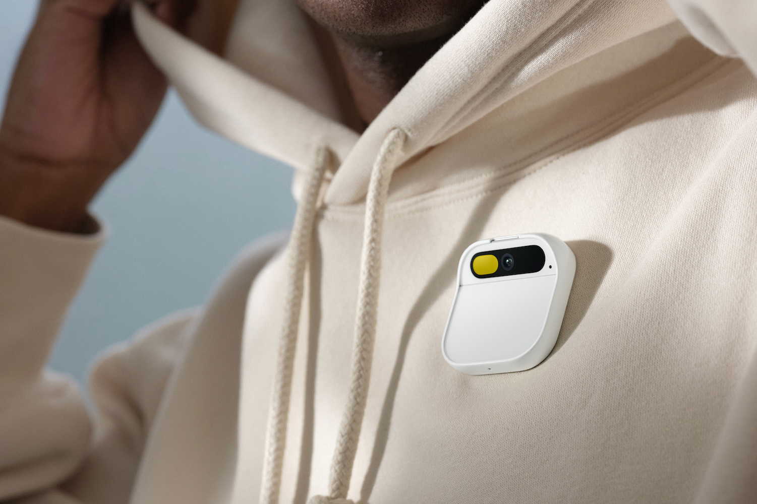 Humane's AI Pin looks like a miserable smartphone replacement - Vimarsana News