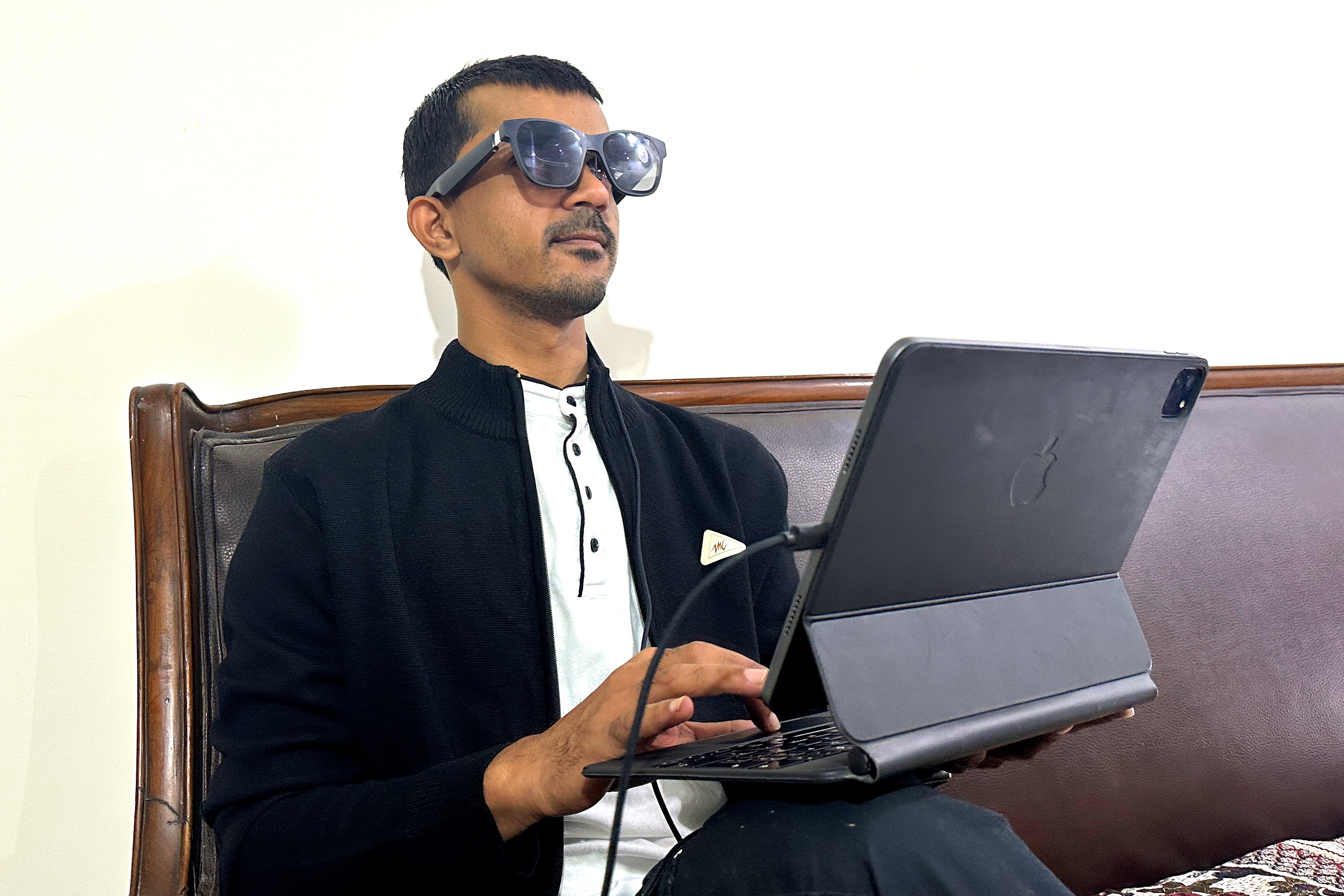 This strange accessory did something amazing to my iPad - Vimarsana News