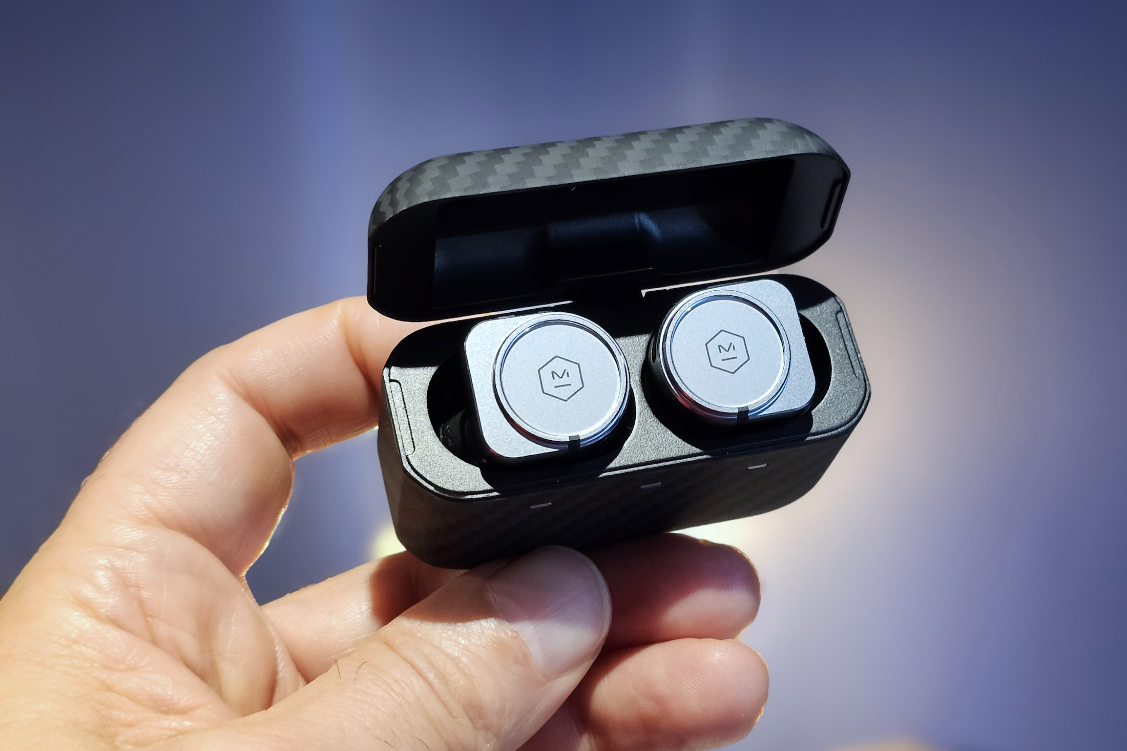 Master & Dynamic MW09 review: wireless objects of desire - Vimarsana News