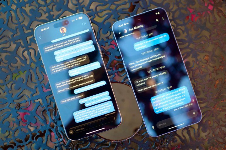 Nothing Chats на Nothing Phone 2 по сравнению с iMessage на iPhone 15 Pro Max.