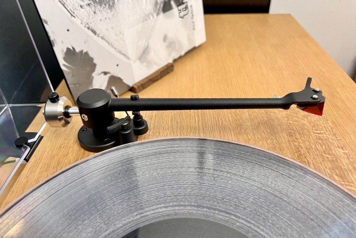 The new AO3 tonearm assembly on the U-Turn Orbit Special.