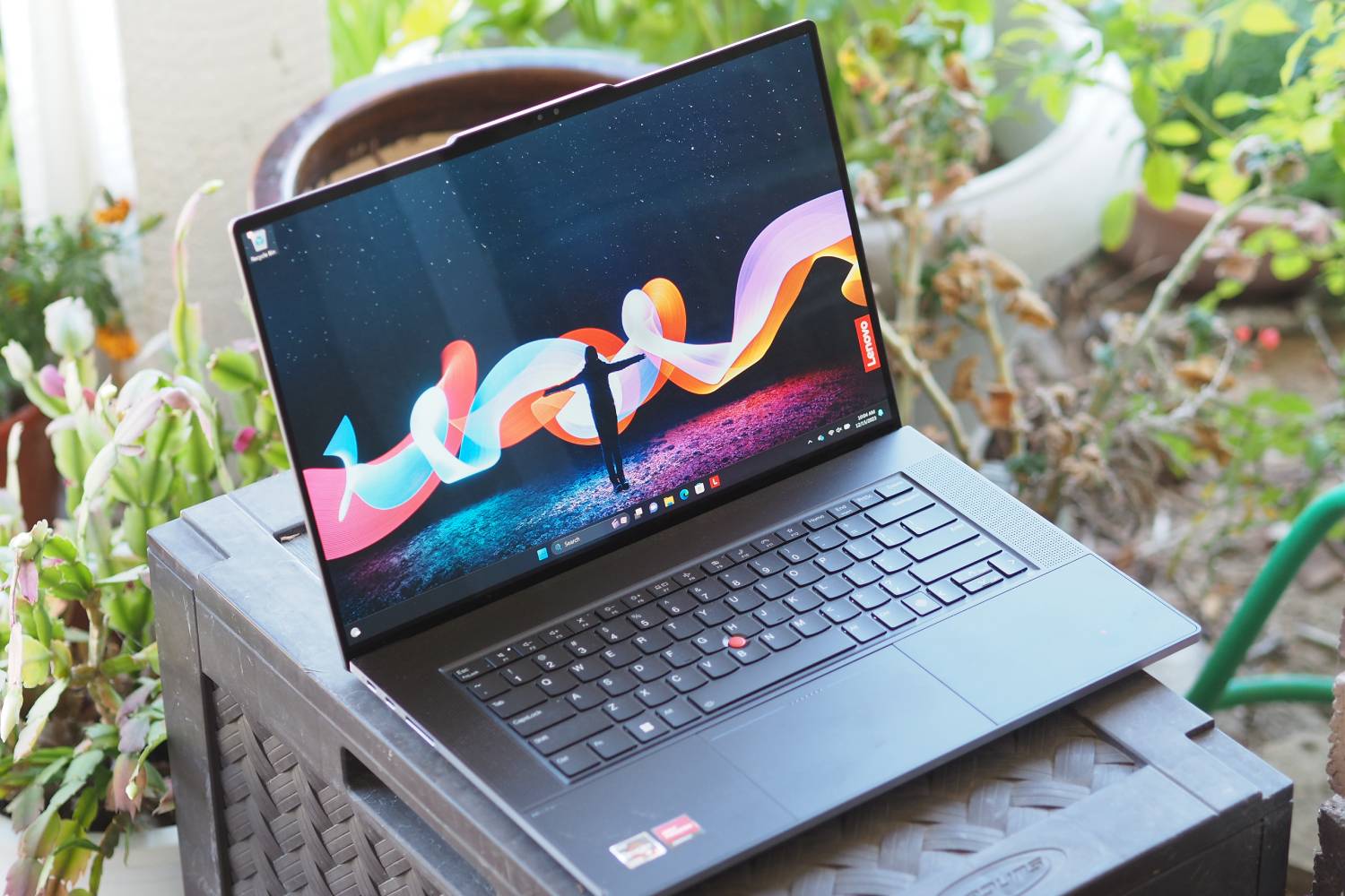 Lenovo ThinkPad Z16 Gen 2 review: late to the game - Vimarsana News