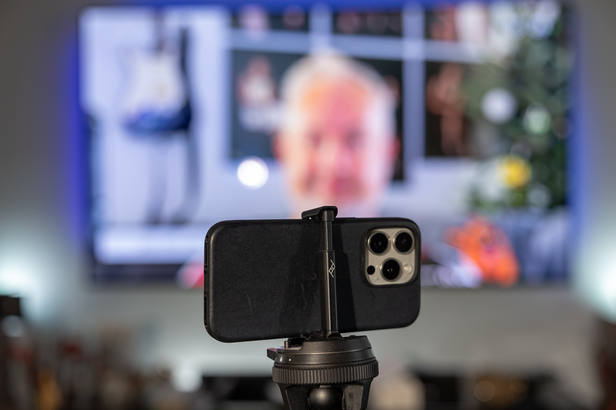 The living room tripod is now officially a thing you need - Vimarsana News