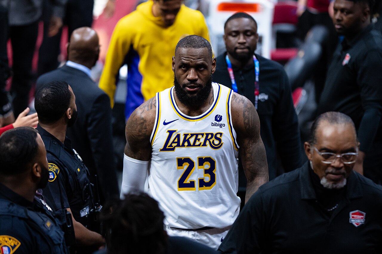 Lakers vs Hawks lie stream: Can you watch the NBA game for free? - Vimarsana News