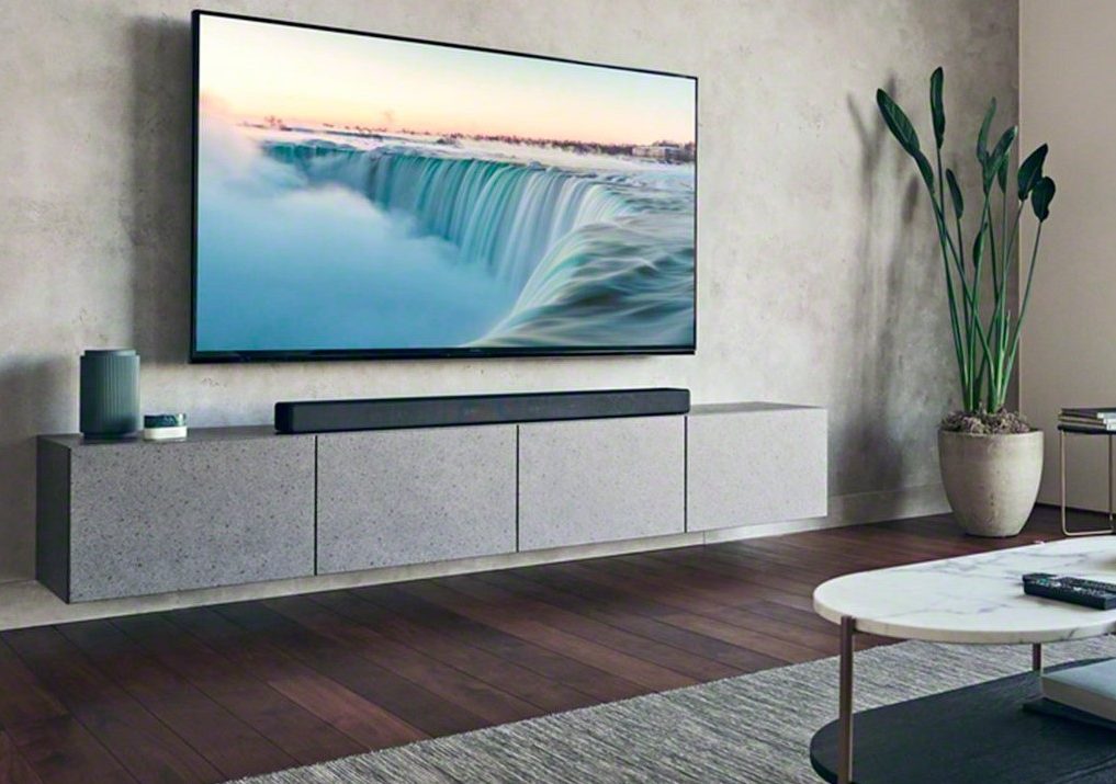 Sony soundbar deal on HT-A7000 7 channel system product image.