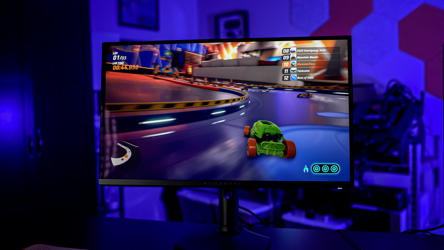 Hot Wheels Unleashed running on the Alienware 27 QD-OLED.