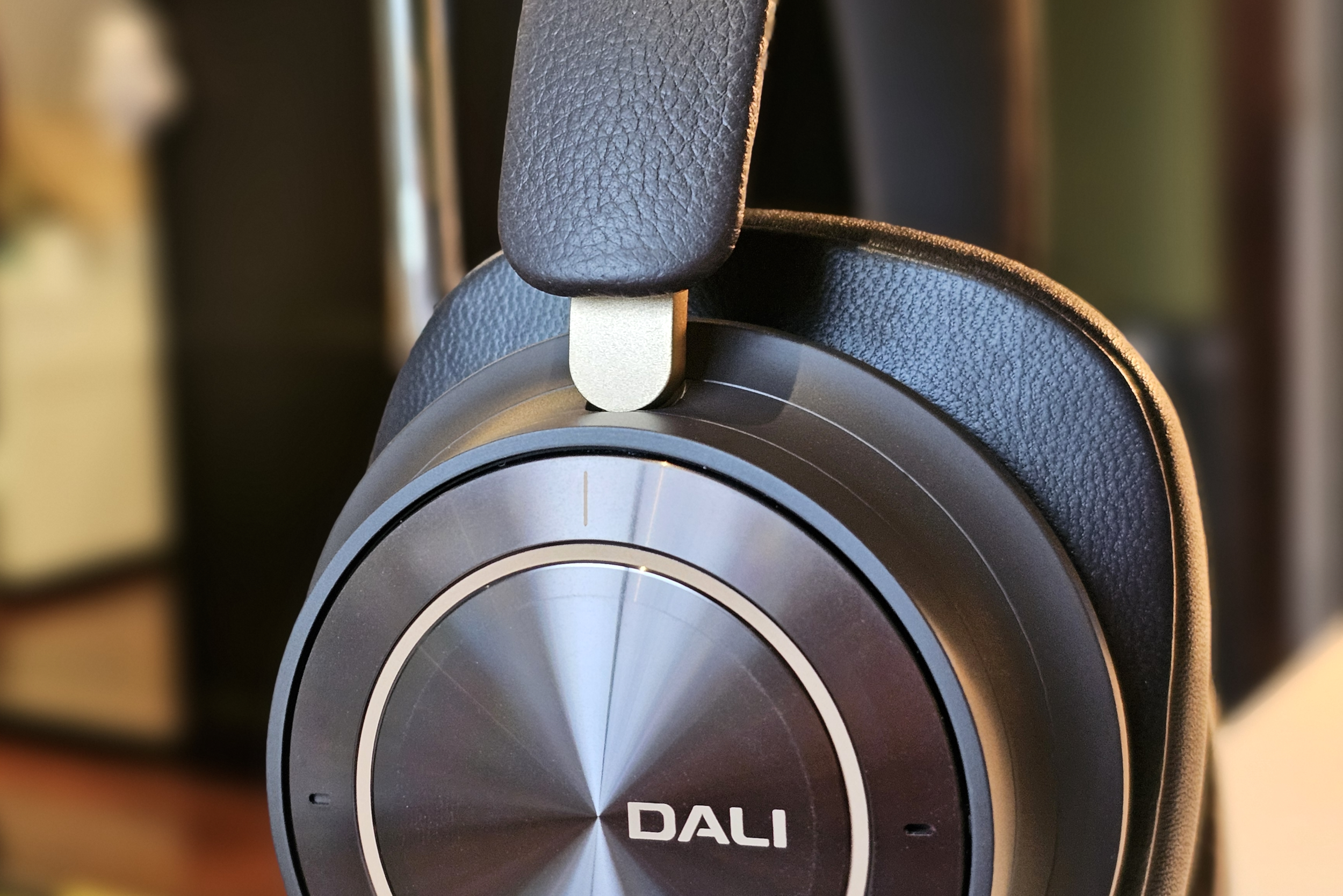 Dali IO-12 review: incredible sound, no app required - Vimarsana News