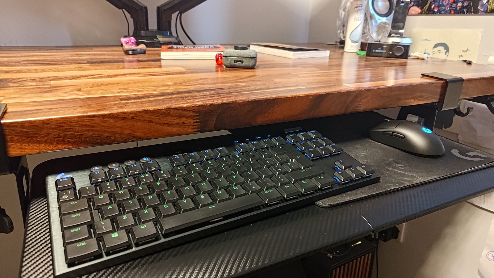 Keyboard trays aren't as lame as I thought - Vimarsana News