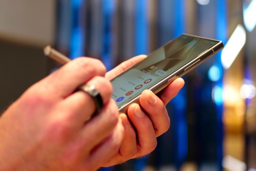A person using the S Pen stylus with the Samsung Galaxy S24 Ultra.