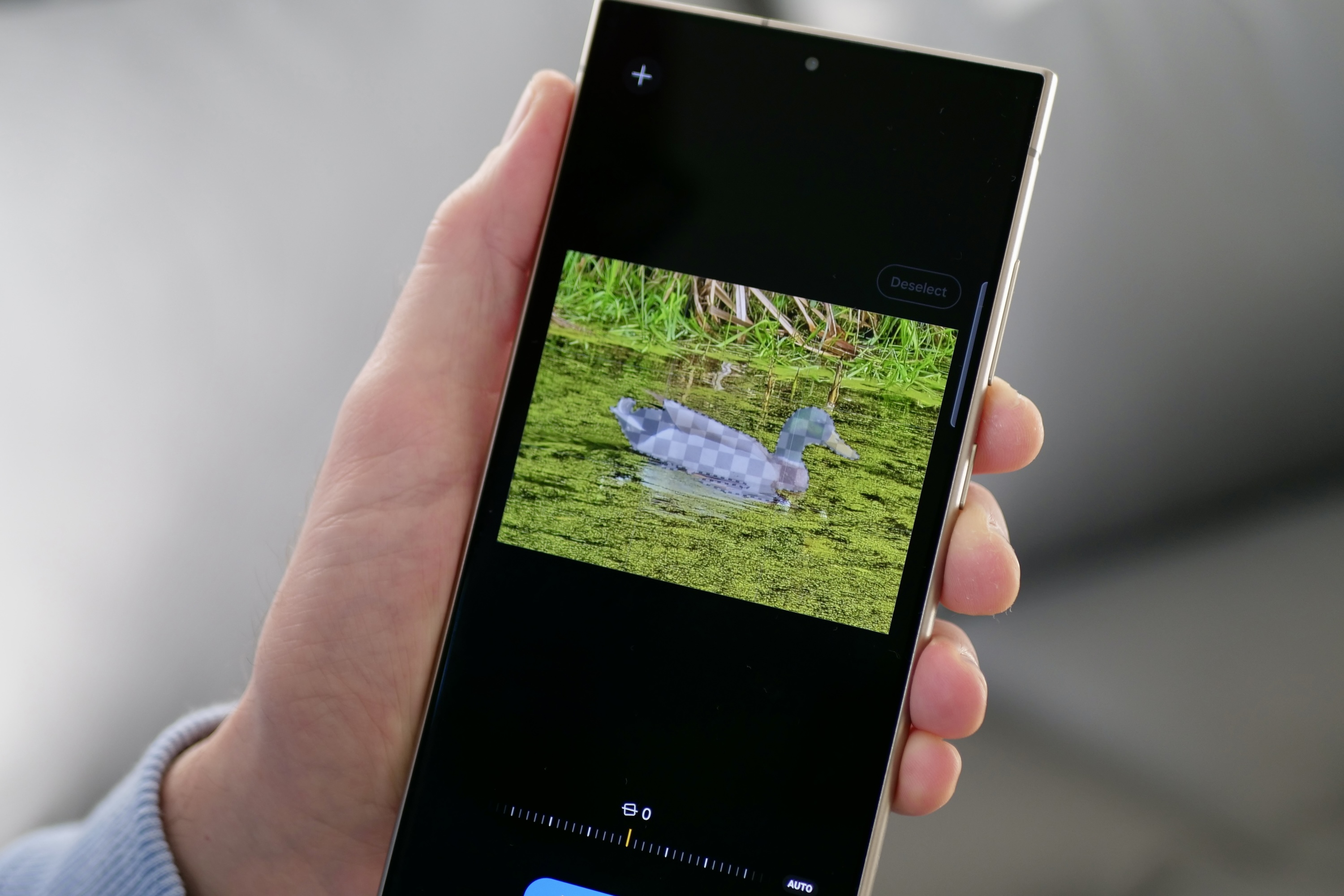 Editing a photo using the Samsung Galaxy S24 Ultra's Generative AI tools.