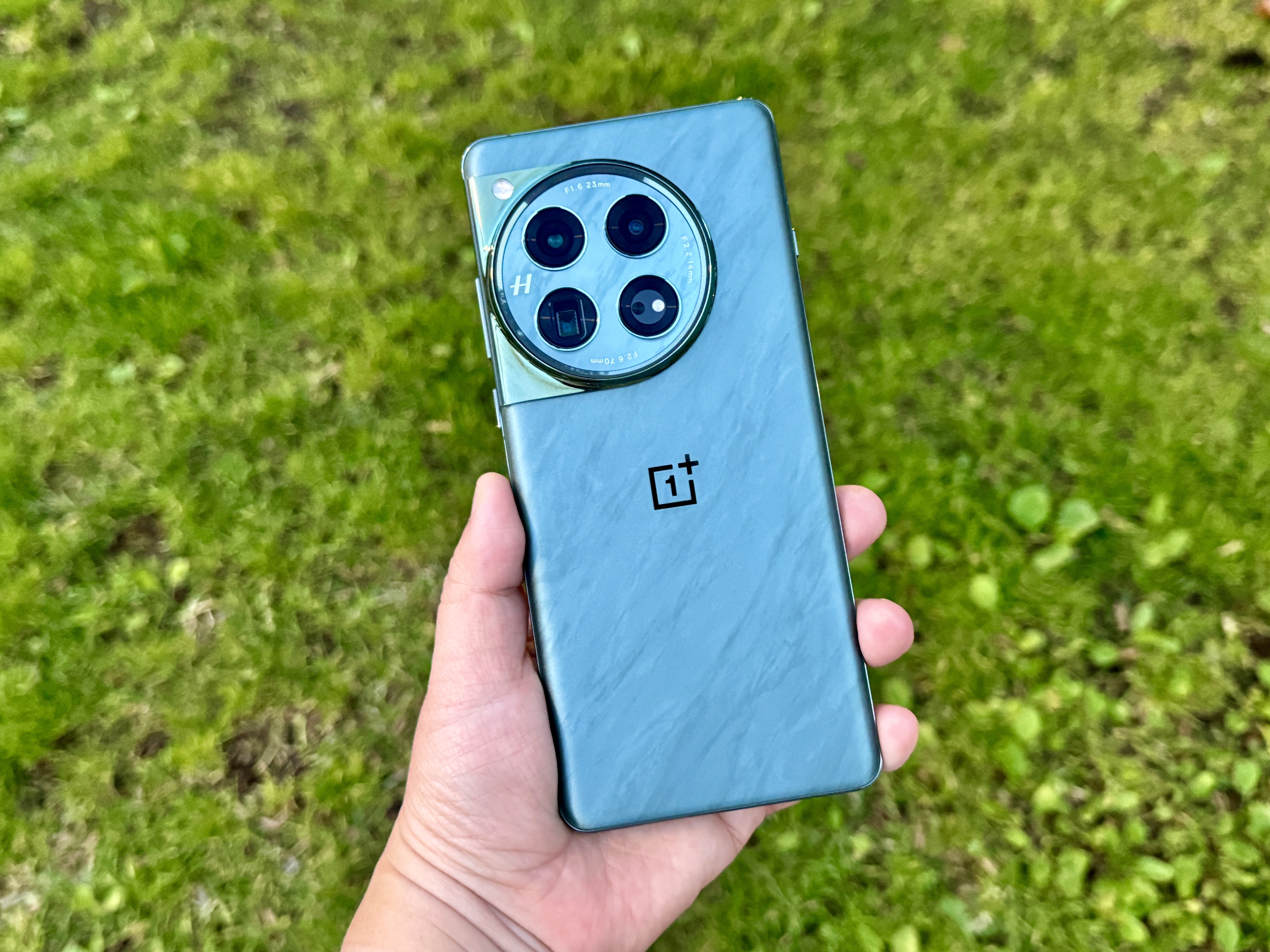 How many years of updates will the OnePlus 12 get? - Vimarsana News