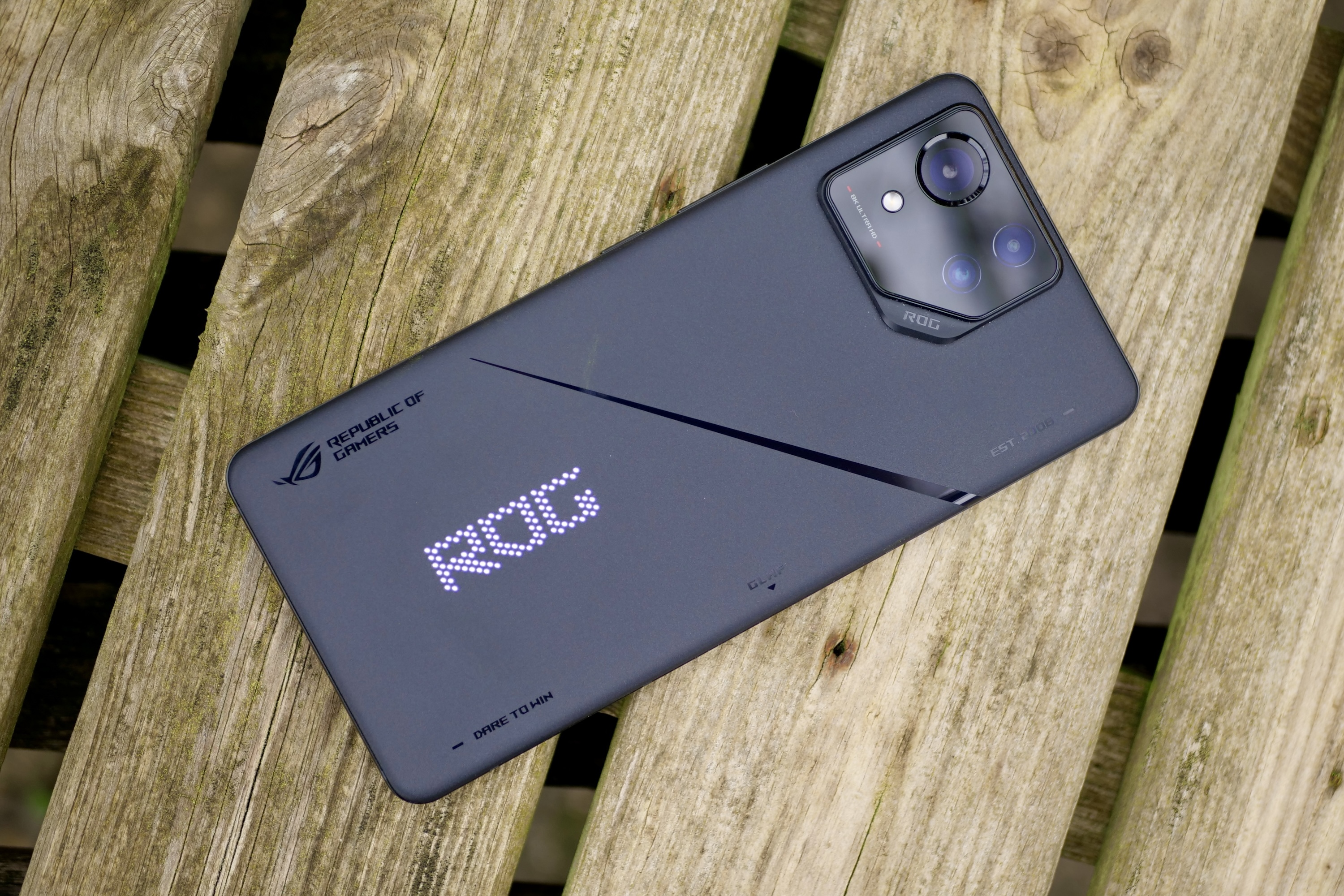 Asus ROG Phone 8 Pro review: the PlayStation of smartphones - Vimarsana News