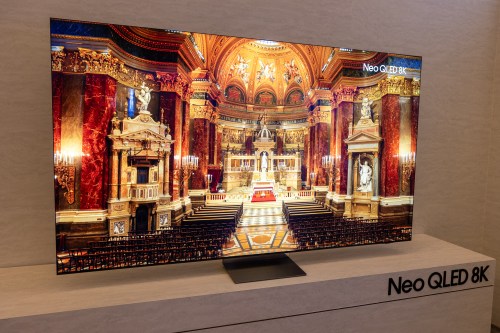 2024 Samsung Neo QLED 8K TV.
