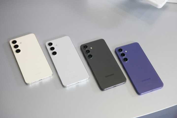 All four colors of the Samsung Galaxy S24 next to each other.