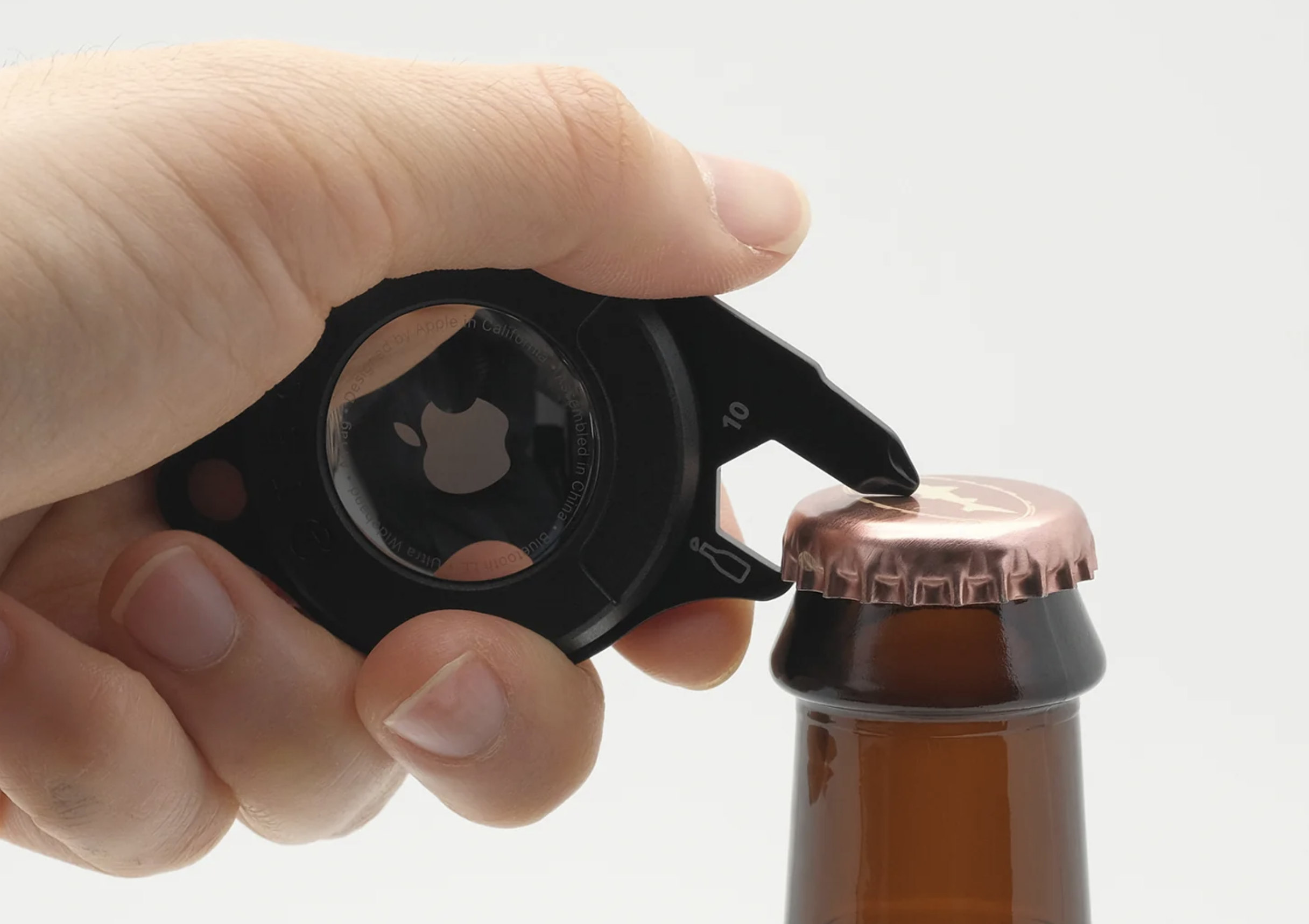 This inexpensive tool turns your AirTag into a 5-in-1 multi-tool