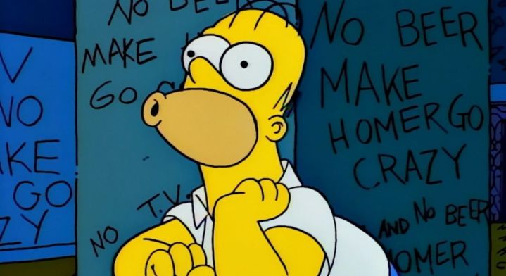 Homer se vuelve loco en la Brillante Casa del Árbol del Horror