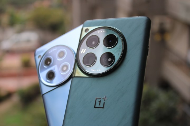 OnePlus 12R and OnePlus 12 camera modules.