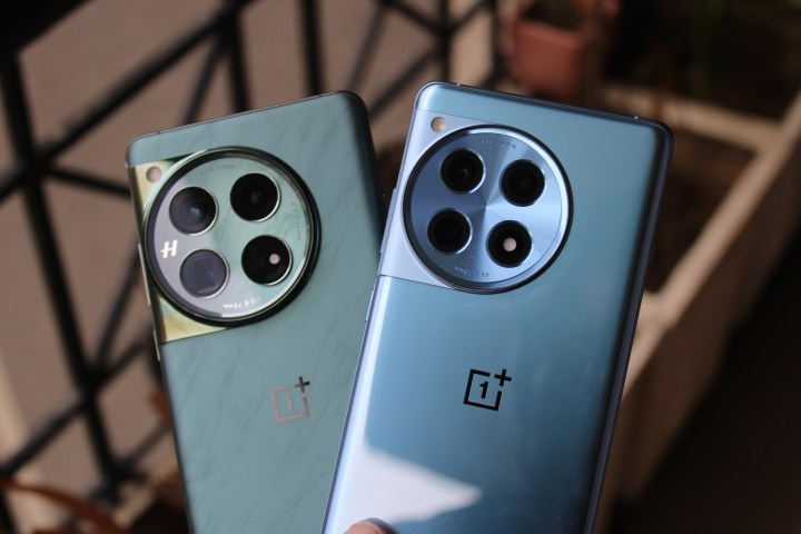 OnePlus 12 and OnePlus 12R camera modules.