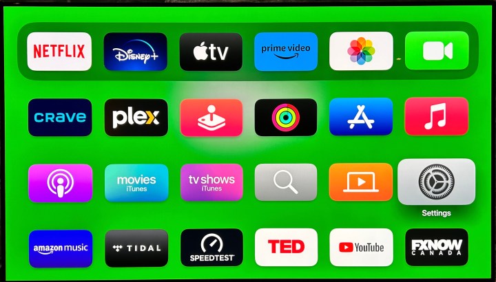Apple TV 4K: Home screen with Settings app highlighted.