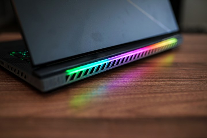 A light strip on the back of the Asus ROG Strix Scar 18 laptop.