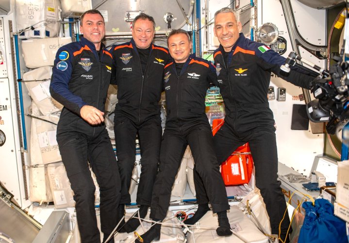 L'équipage de l'Axiom-3 à bord de l'ISS.