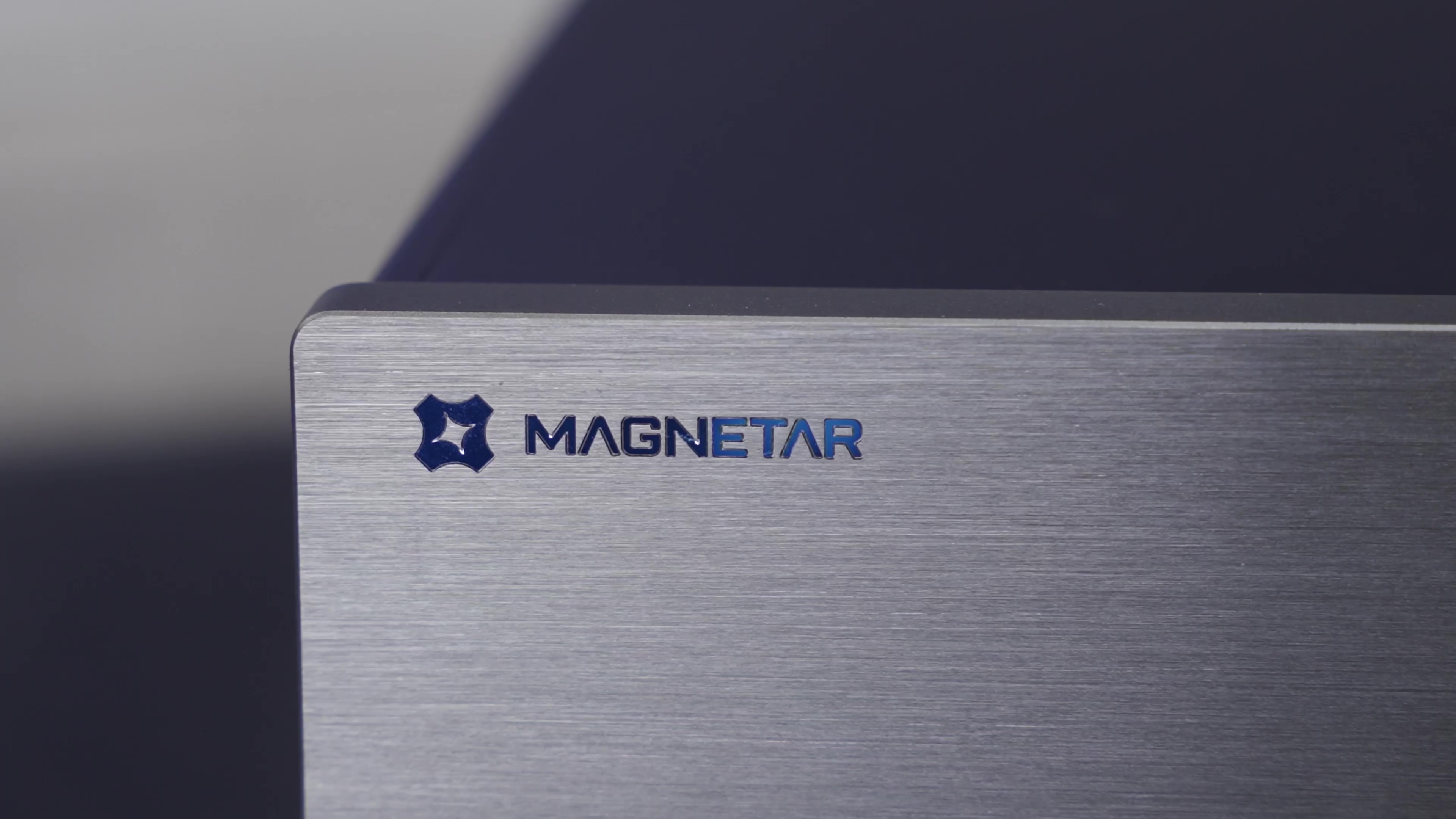 Magnetar UDP900 Disc Player