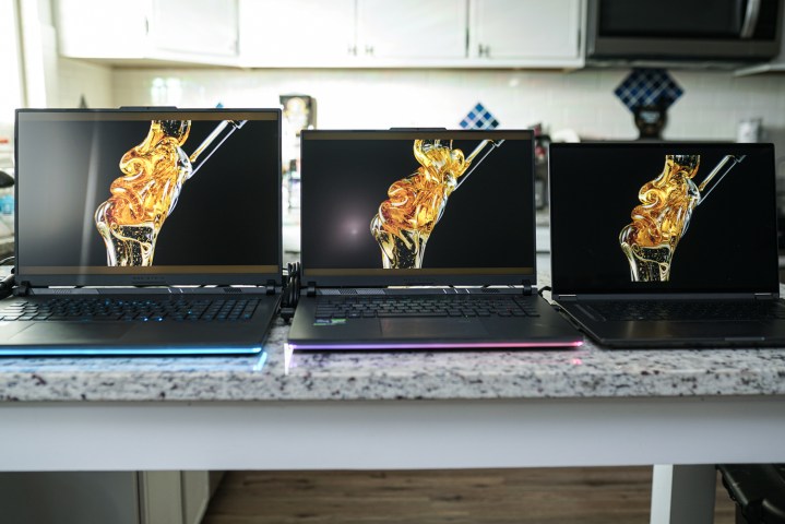 An HDR demo planning on three laptops at the same time.