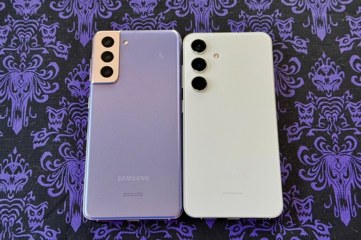 The Samsung Galaxy S21 next to the Samsung Galaxy S24.