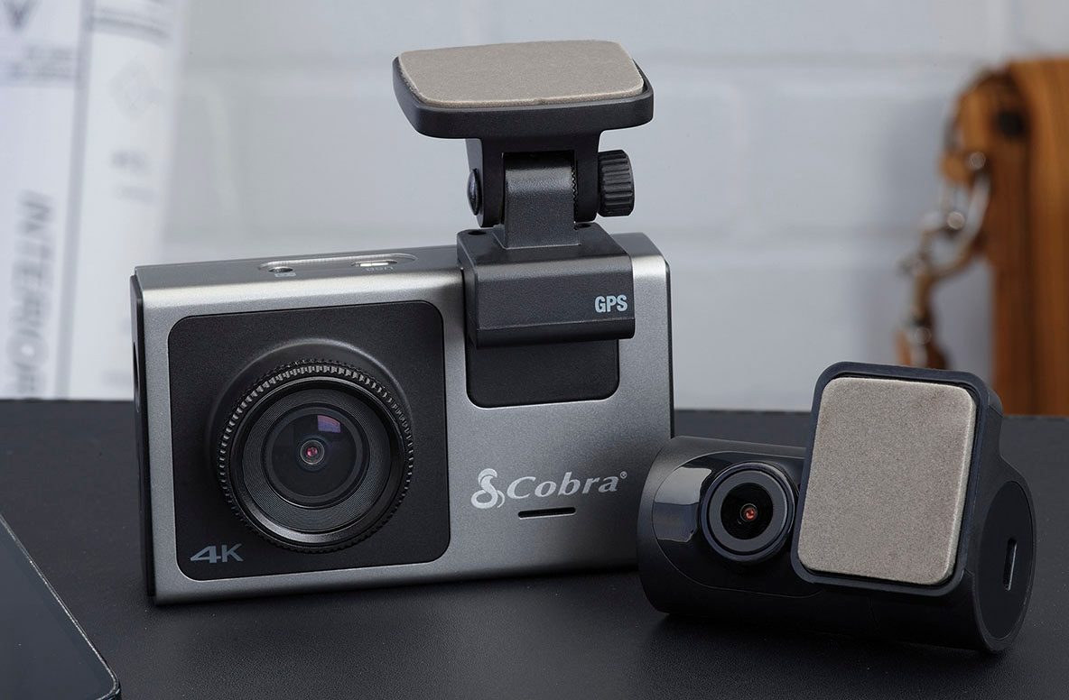 Save $100 on this Cobra dash cam with rear view camera