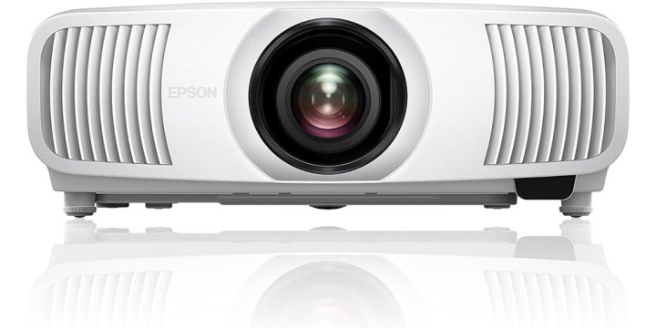 Il proiettore Epson Home Cinema LS11000 4K su sfondo bianco.