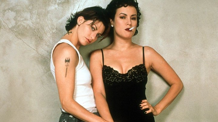 Gina Gershon and Jennifer Tilly in a promo image for Bound.