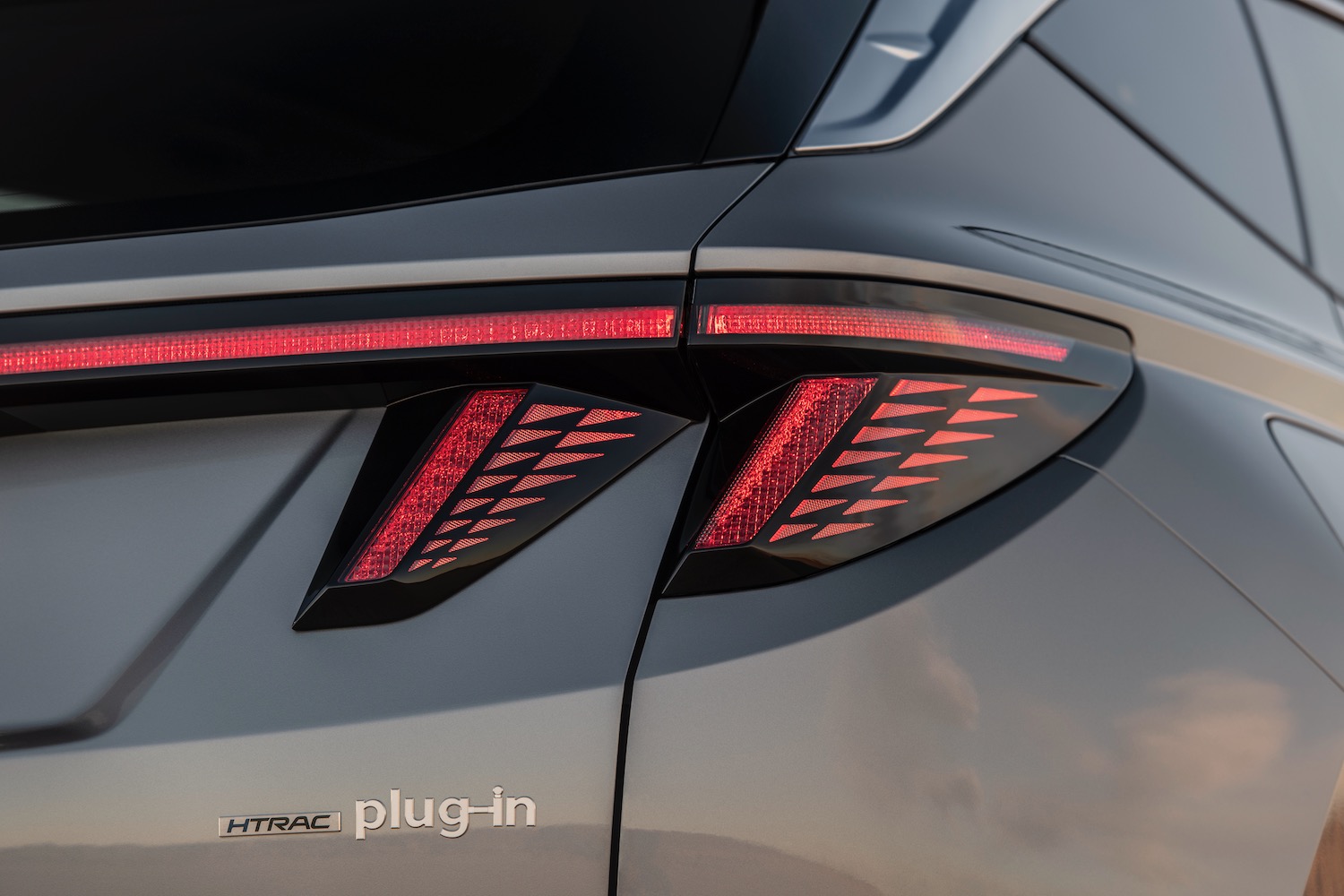 2025 Hyundai Tucson Plug-In Hybrid taillight.