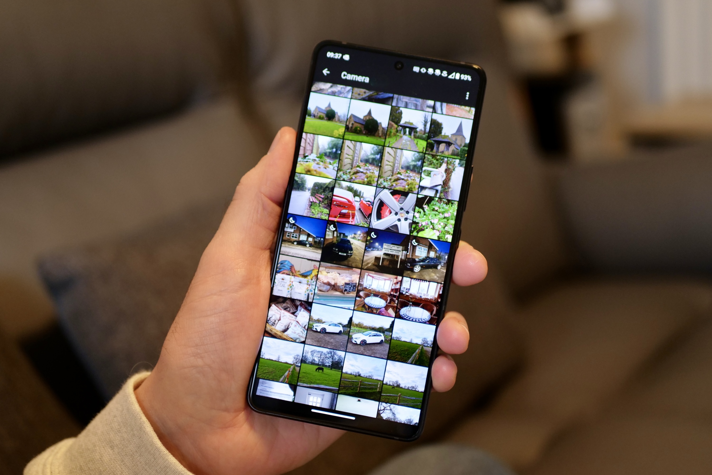 The Asus Zenfone 11 Ultra's gallery app.
