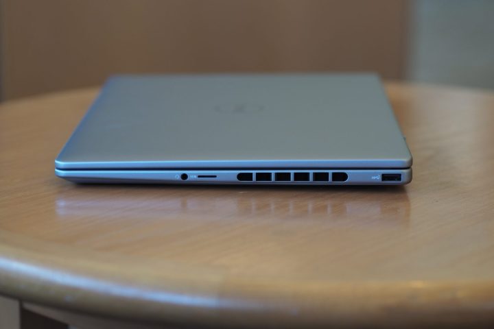 Dell Inspiron 14 Plus 2024 right side view showing ports and vent.