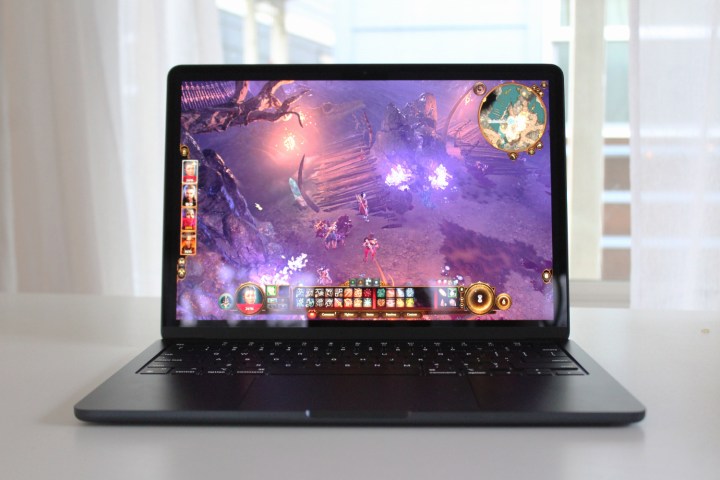 Baldur's Gate 3 riprodotto sul MacBook Air M3.