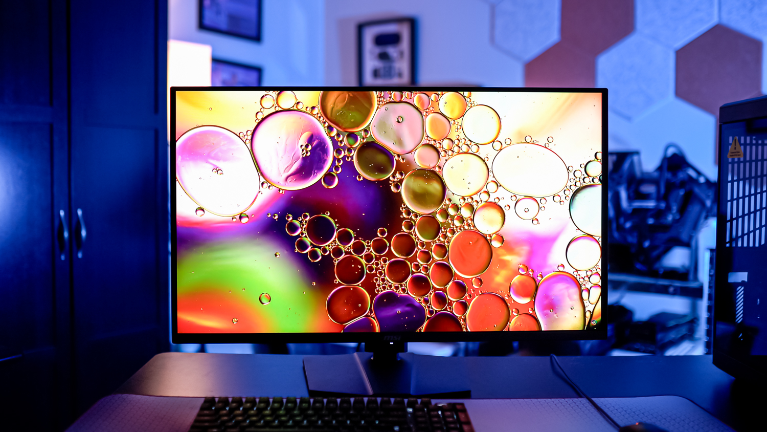 MSI’s OLED gaming monitor pulls off the impossible